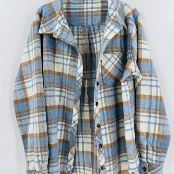 White Fox Boutique blue and brown flannel plaid shacket small/medium - Picture 3 of 10